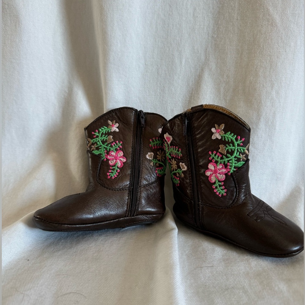 Normandino Chocolate Juliet girls leather boots size 2